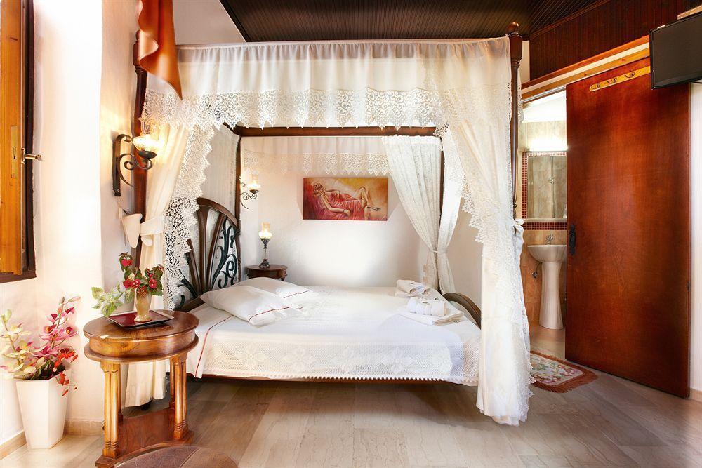 Archontiko Evgenia Studios & Suites Old Town Chania La Canée Extérieur photo