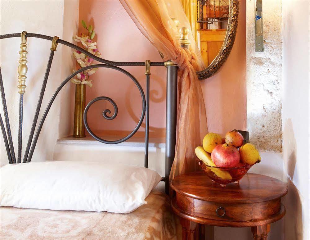 Archontiko Evgenia Studios & Suites Old Town Chania La Canée Extérieur photo